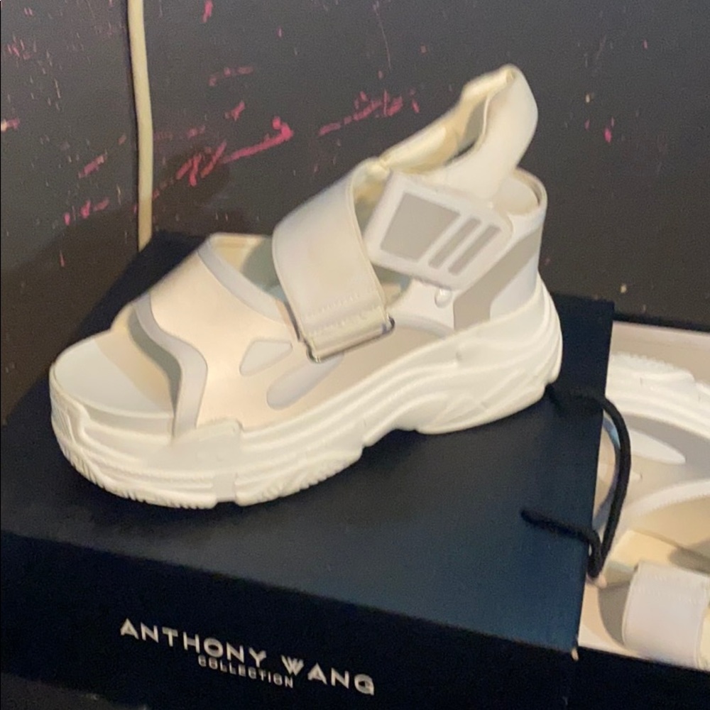 Sandals - Picture 2 of 3